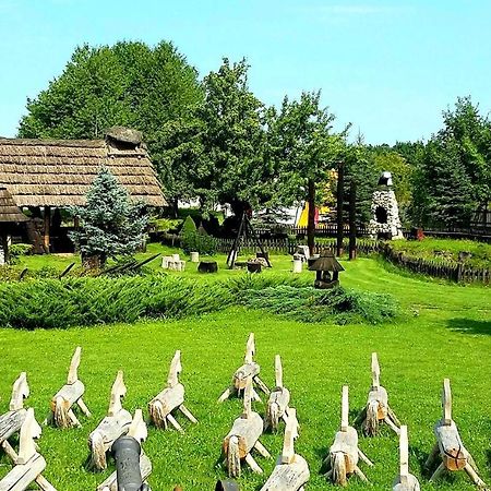 Grod Pedzikow Hotell Chęciny Exteriör bild