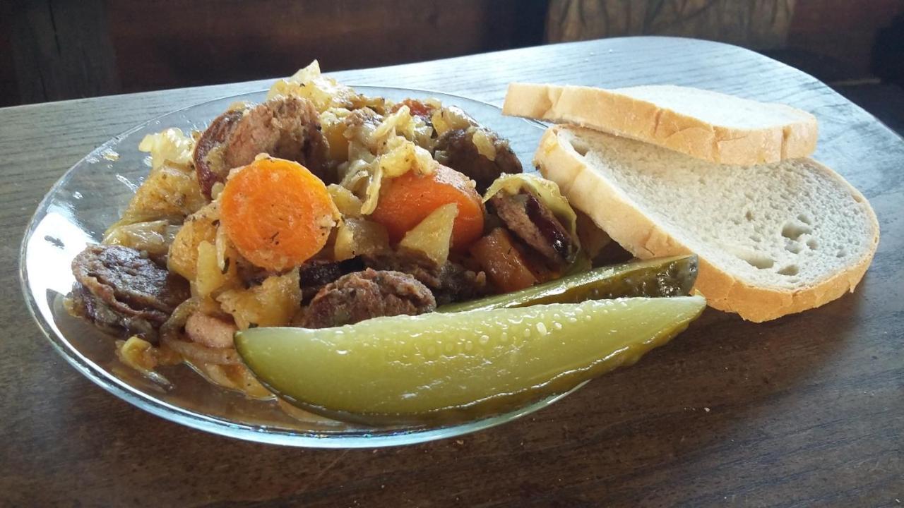 Grod Pedzikow Hotell Chęciny Exteriör bild