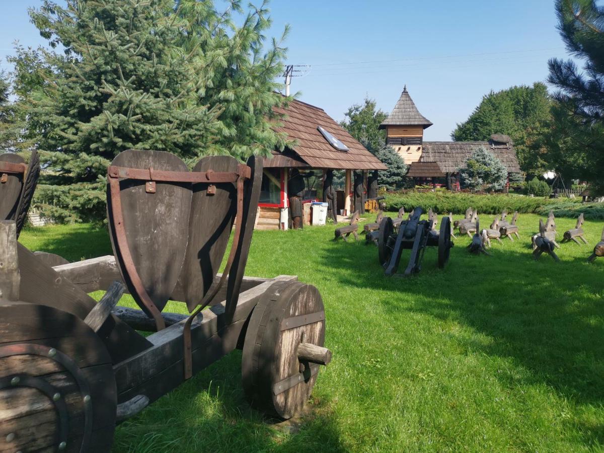 Grod Pedzikow Hotell Chęciny Exteriör bild